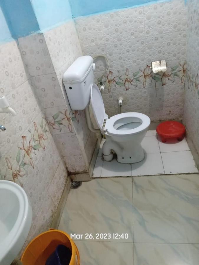 Superinn Home Stay& Guest House آغْرا المظهر الخارجي الصورة