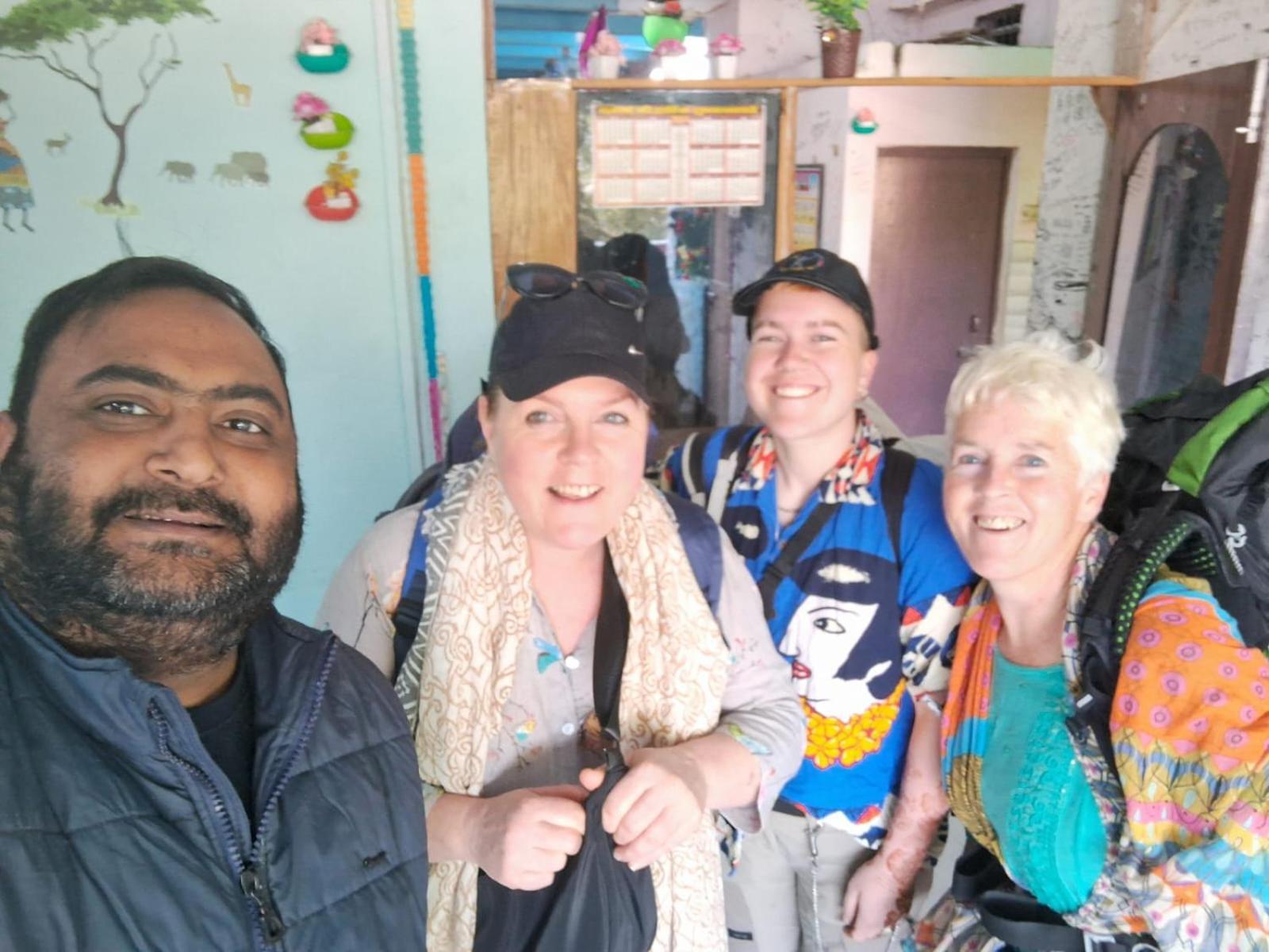 Superinn Home Stay& Guest House آغْرا المظهر الخارجي الصورة